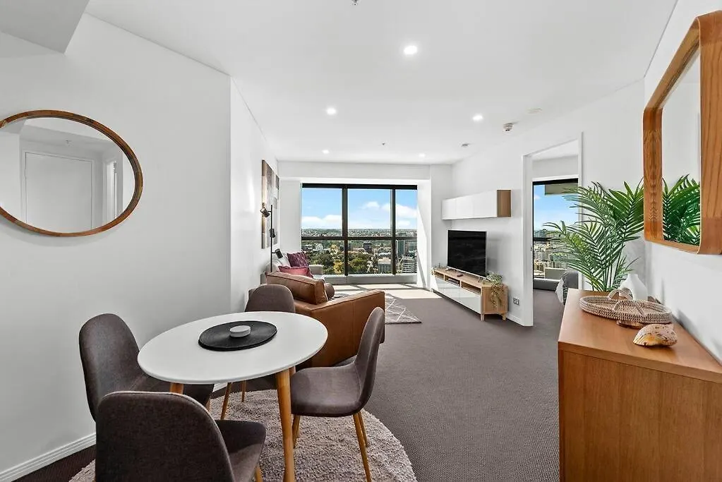 Infinity Excellence!~1Bed/1Bath/Office/1Car~Views! location