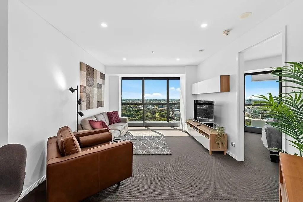 Infinity Excellence!~1Bed/1Bath/Office/1Car~Views! Apartment Brisbane