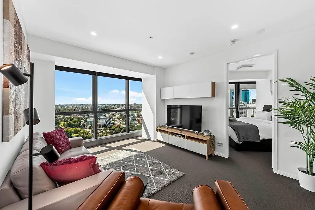 Infinity Excellence!~1Bed/1Bath/Office/1Car~Views! Apartment Brisbane Australia